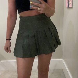Army green pleated skirt